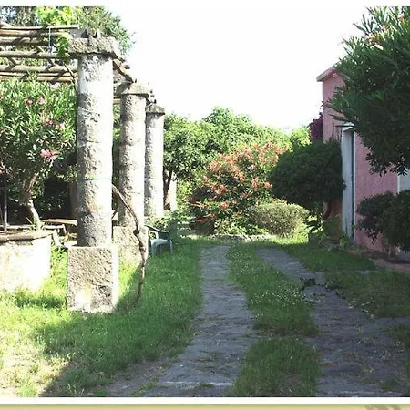 Appartement Codavolpe Giardino Di Tea